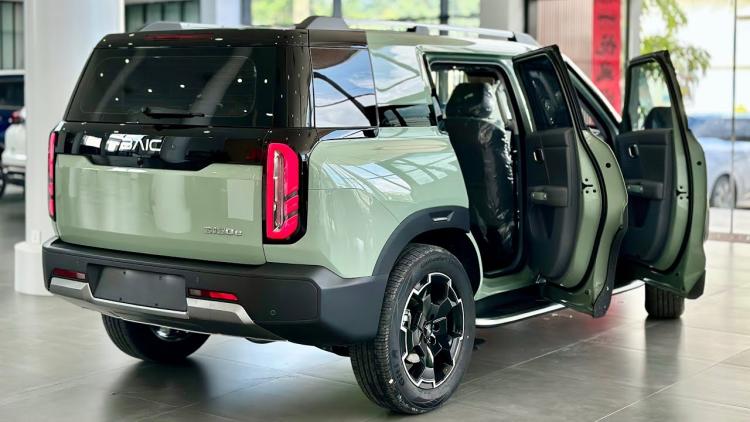 BJ30e في المغرب: سيارة SUV هجينة بقوة 404 أحصنة تنطلق ابتداءً من 299.000 درهم